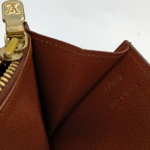 Authentic Louis Vuitton Monogram Leather Wallet mn332-120625 - Picture 8 of 9